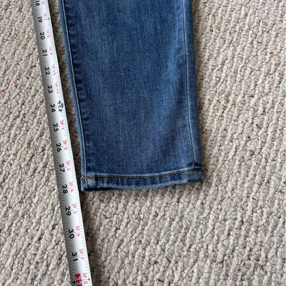 Judy Blue Medium Wash Slim Fit Jeans - Picture 5 of 9